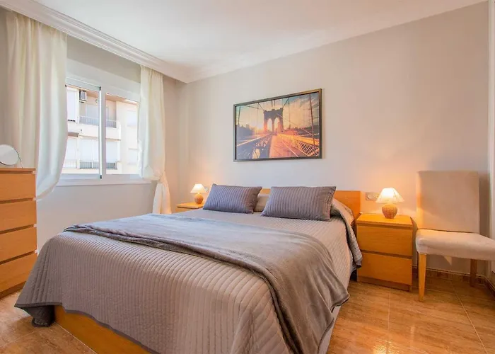 Apto Cerca De La Playa Torrecilla En Nerja, En Almirante Carranza 17 * Nerja